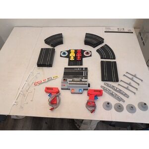 Vintage 1967 Radio Shack International GrandPrix Race Track Set